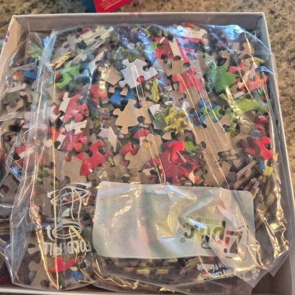 Master Pieces Lazy Days Barnyard Beauties 1000 pc Jigsaw Puzzle - Picture 7 of 8